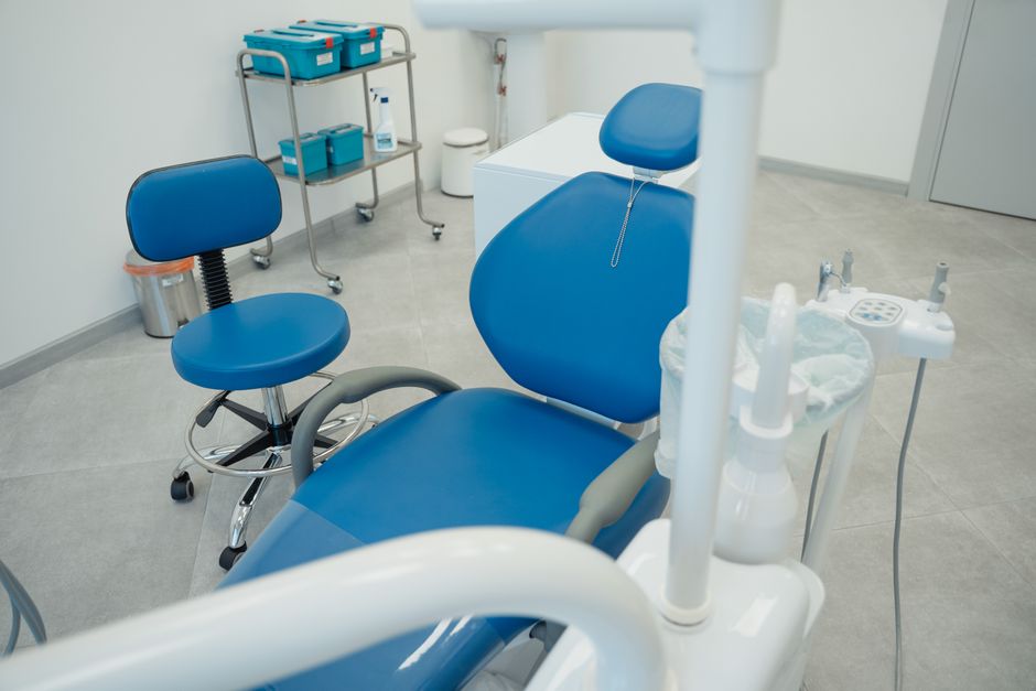 Dental office answering service hero